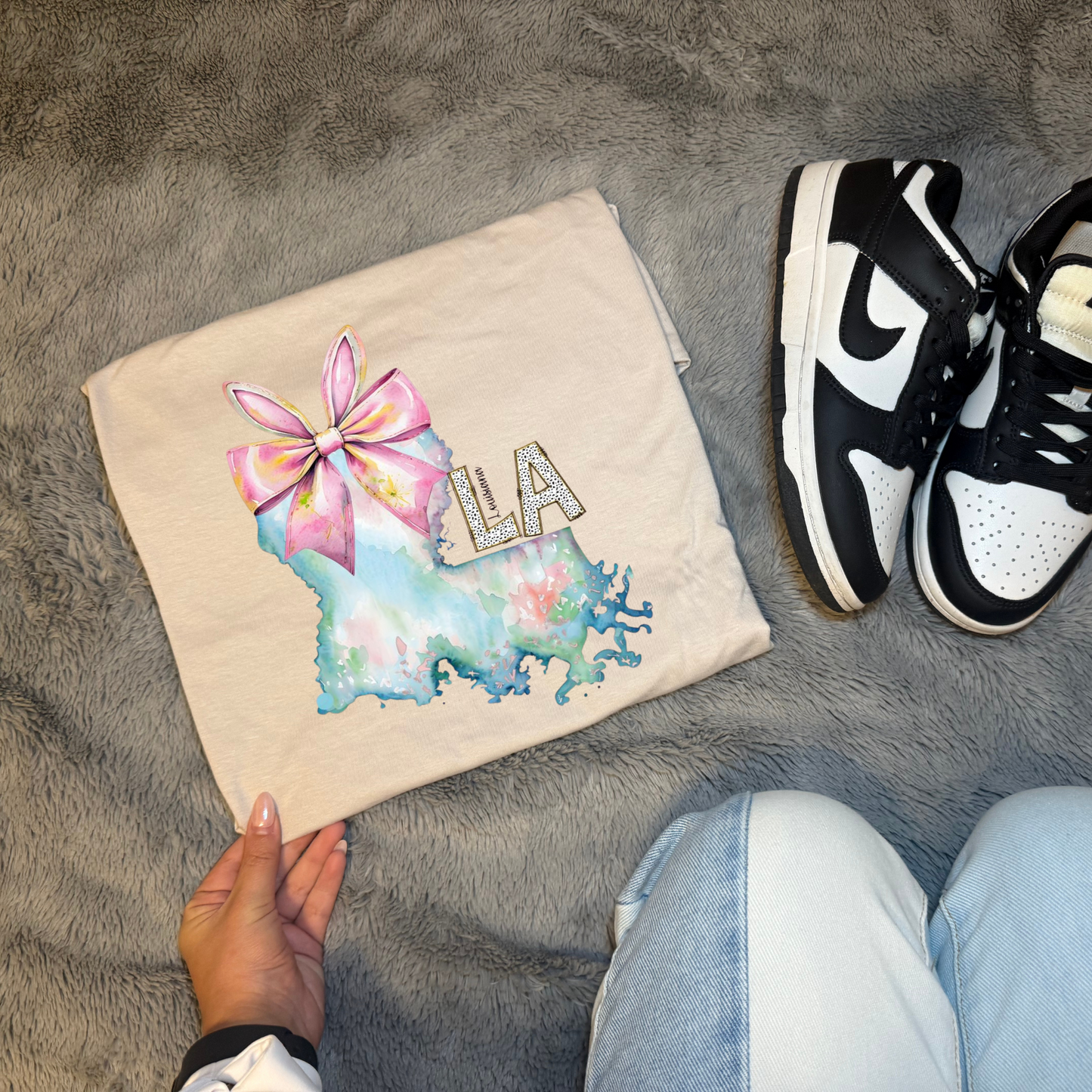 Louisiana state water color w/ bow